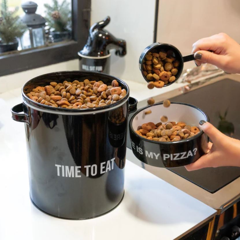 Kontejner na krmivo černý