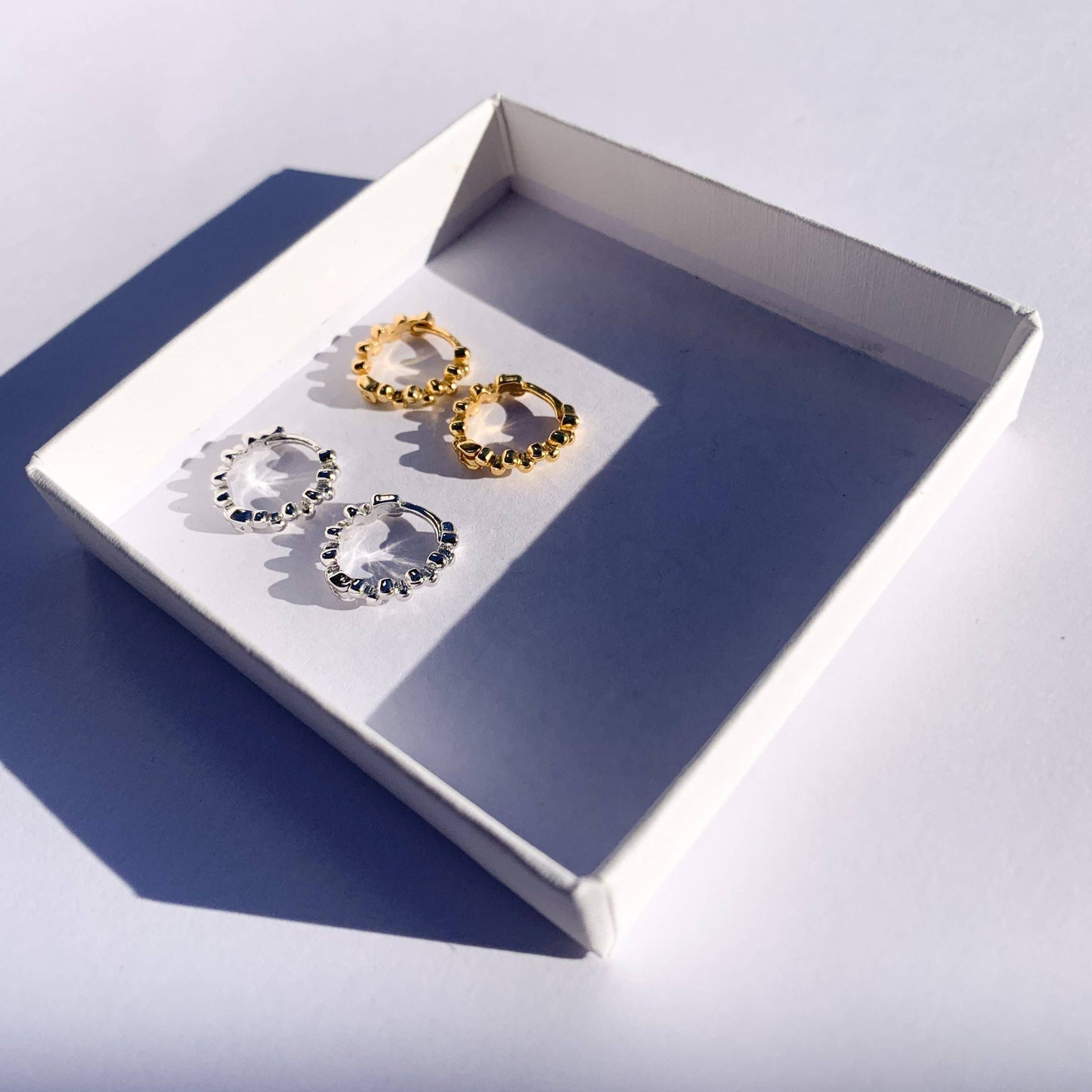 Kruhové naušnice Nala - stříbrné