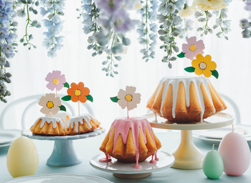 Ozdoby na cupcakes - barevné květy