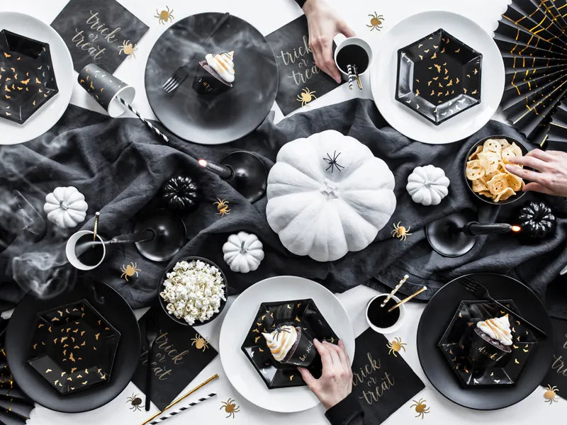 Papírové talíře - černé s netopýry